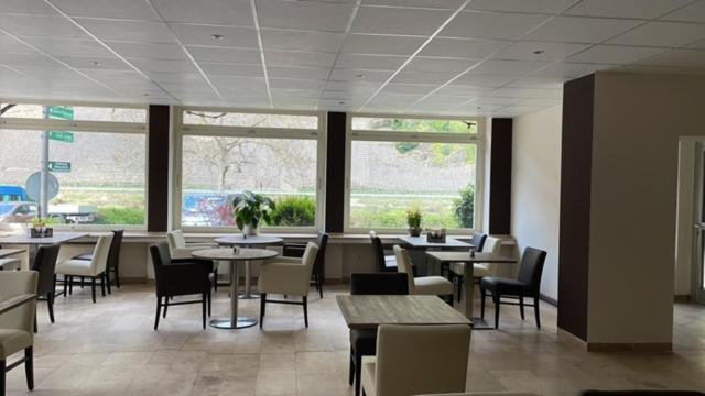 Hotel Zur Winzergenossenschaft Ernst Zewnętrze zdjęcie